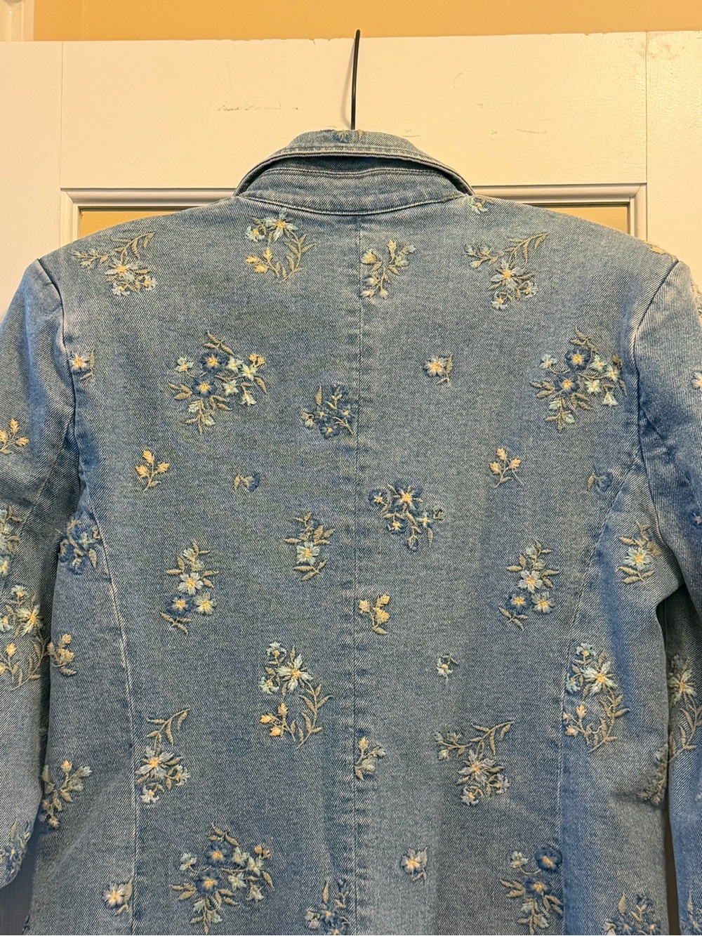 DRIFTWOOD FALL Light Blue Floral Embroidered Denim Blazer - Picture 4 of 5